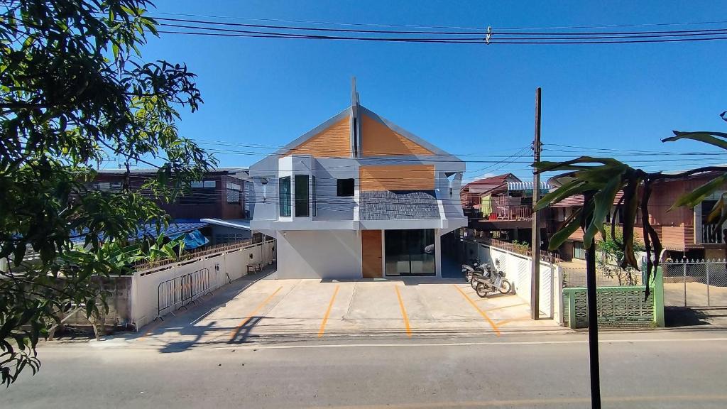 Nan House | บ้านฮา พอชเทล Baan Ha Poshtel