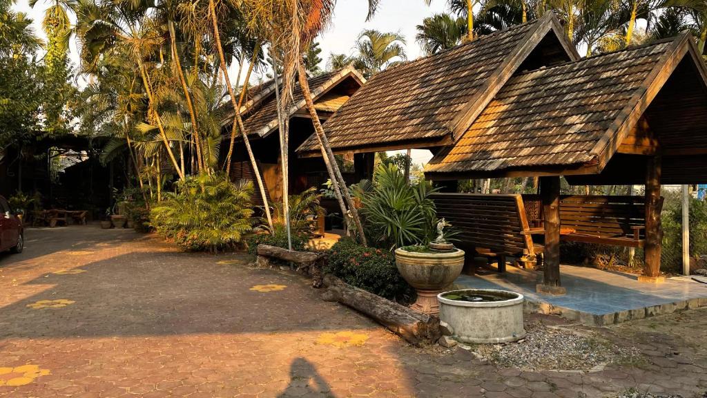 Saraphi House | ปาริฉัตร โฮมสเตย์ parichat homestay