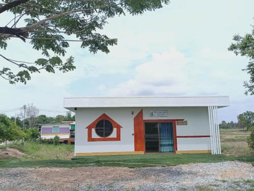 Na Chueak Hotel | อินาคา พูลวิลล่า มหาสารคาม