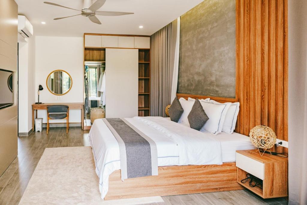 Phuoc Thuan Apartment | 04-Biệt thự cao cấp Hồ Tràm-3PN 4 giường lớn, Hồ bơi to,BBQ, cầu ra ngắm biển