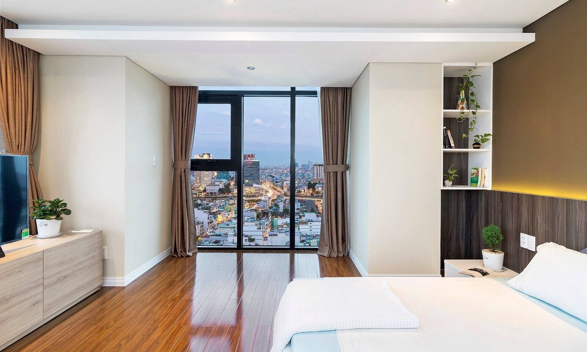 Bach Dang Riverside Apartment | 19.11 Galaxy Penthouse with fascinating city view