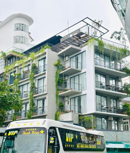 Ninh Kieu Apartment | 201MSNK Maison Luxe Studio with Balcony