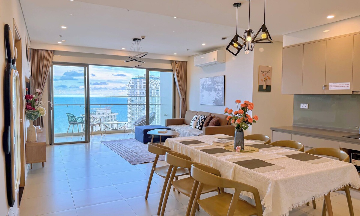 Thang Tam Apartment | 5 minute walk to the beach - Apartment with Sea View - Bathtub - Free pool