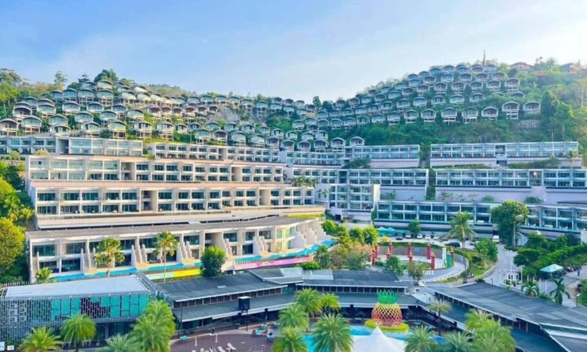 Patong Apartment | 60sqm Pool Access Suite in Patong w/Views C81
