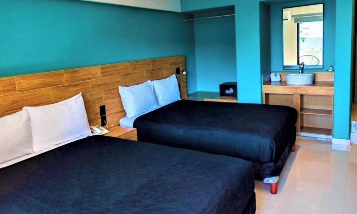 Zona Dorada Hotel | Affordable Room Steps Away from the Beach – Perfect for Budget Travelers