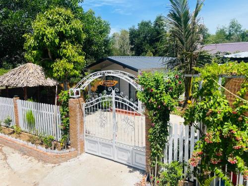 Cua Can Village House | AHK Garden House, a modern house, near the beach