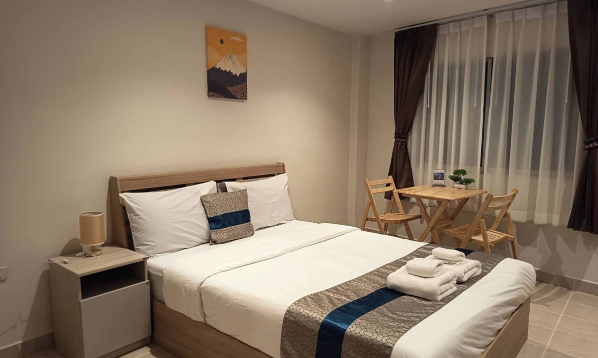 Pratumnak Hill Bed & Breakfast | Amai Pancakery and Residence