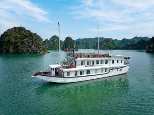 Ha Long Boat Rental | Amanda Legend Cruise 5 Cabin on Ha Long