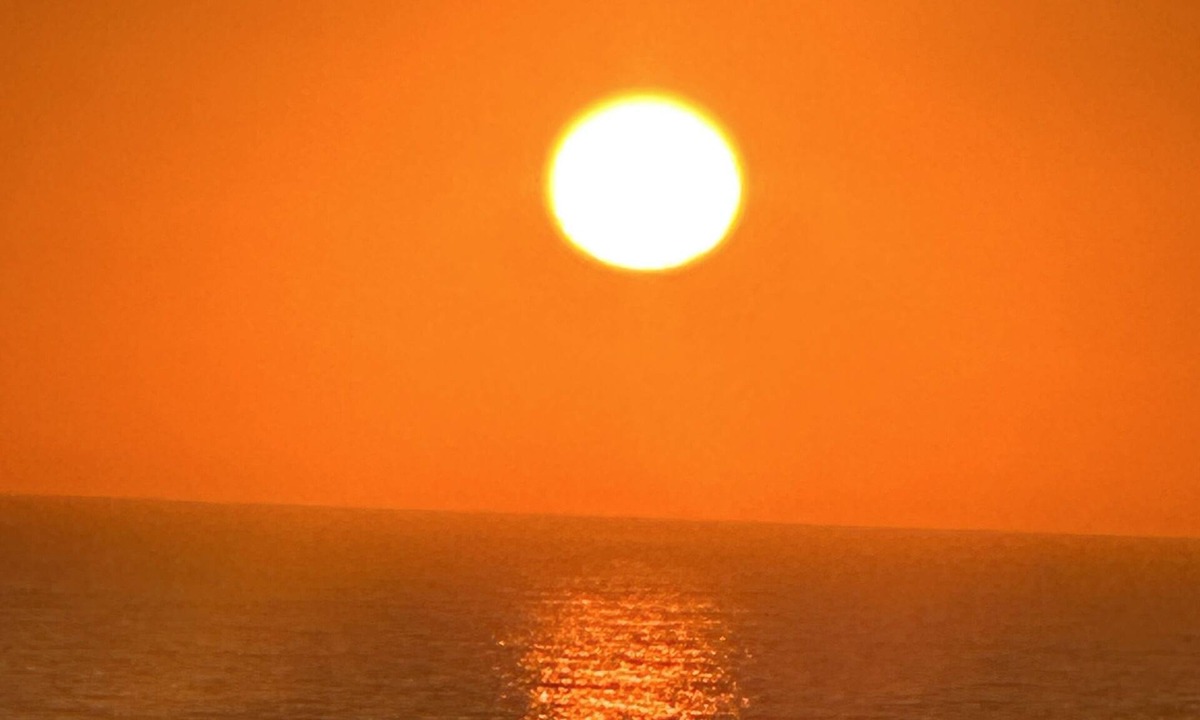 Costa de Oro Apartment | Amazing Sunset Beach Condo