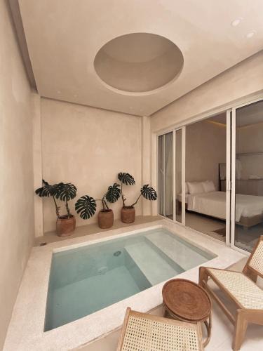 Tuy Hoa Hotel | AMBERGRIS