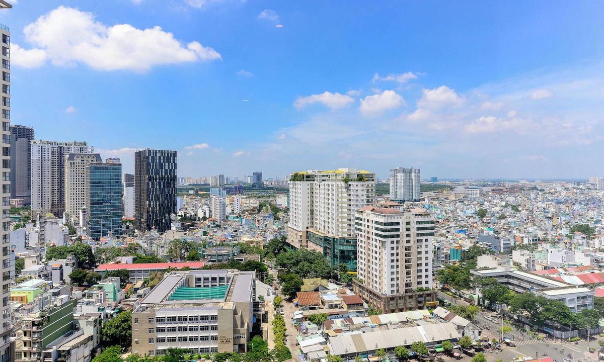 Bach Dang Riverside Apartment | Apartment Pool Infinity View HCM