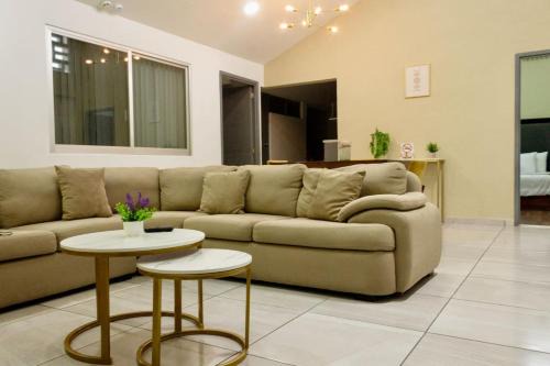Zamora de Hidalgo Apartment | AR Suites 2 Centro de la ciudad