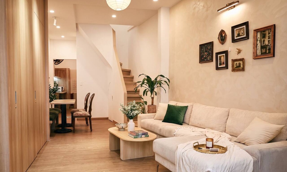 Phuong 8 House | Authentic Saigon Stay - a Minimalist 2BR Townhouse