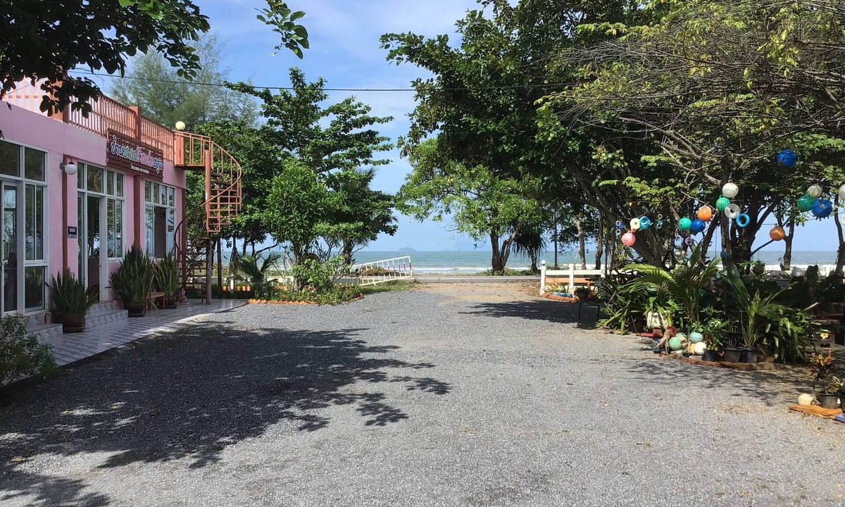La-ngu Hotel | Ban Chomlay Resort Satun