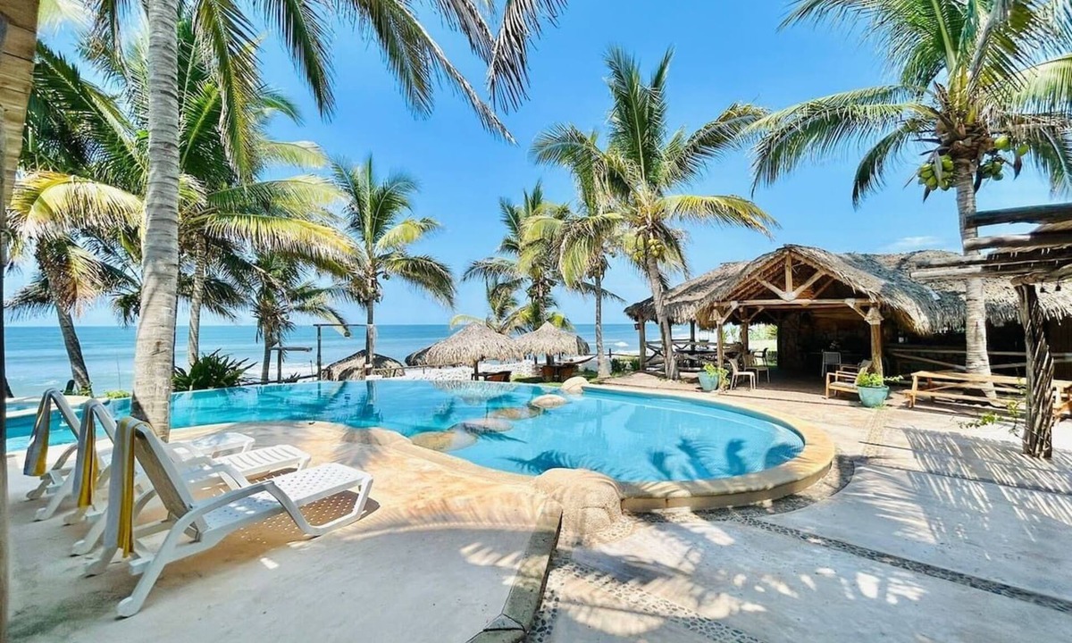 Elota Apartment | Beachfront Perfect Getaway By Partner Host