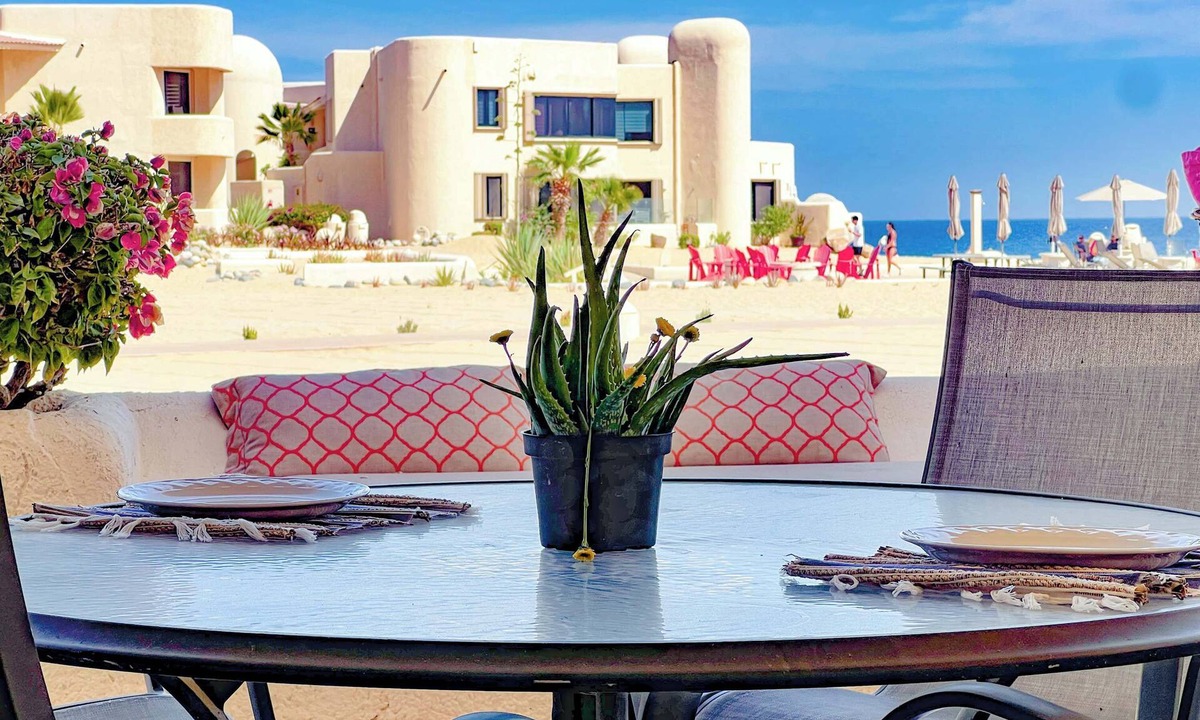 Centro Condo | Beachfront Terrasol Condo · Ocean Views & Patio