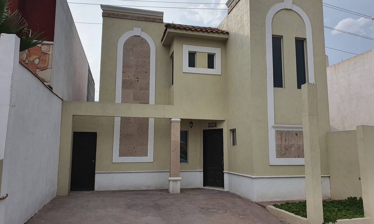 Saltillo House | Beautiful and Practical House with a Bedroom on the Ground Floor
