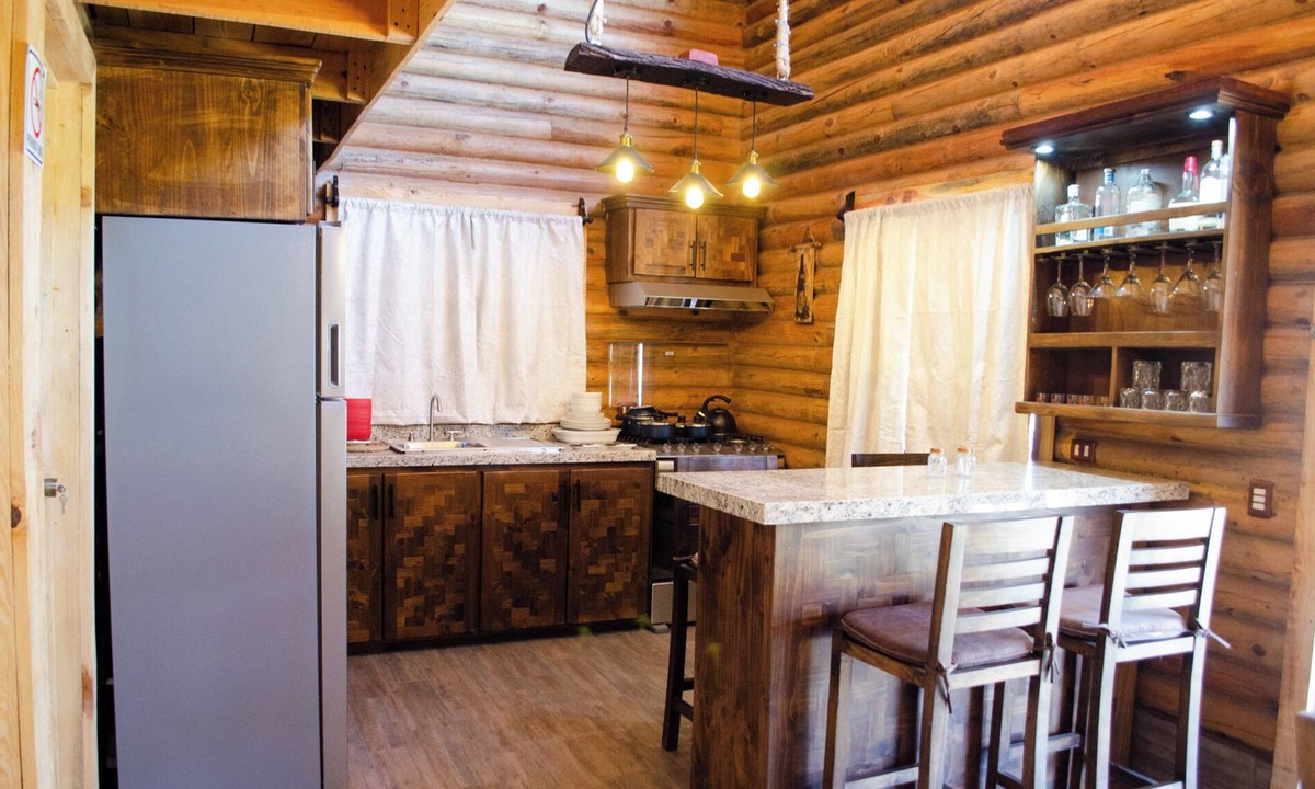 San Antonio de Las Alazanas Cabin | Beautiful cabin for family stays or romantic dinners as a couple.
