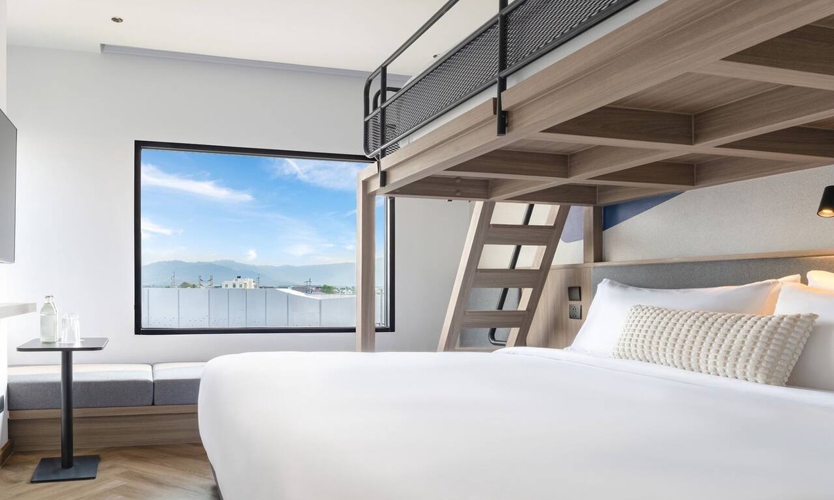 Ban Bueng Hotel | Bedz Hotel Ban Bueng