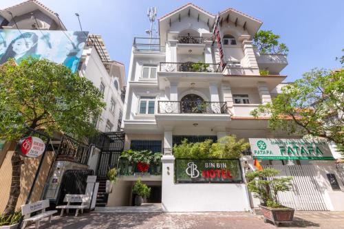 District 7 Hotel | Bin Bin Hotel 8 - Near Sunrise City