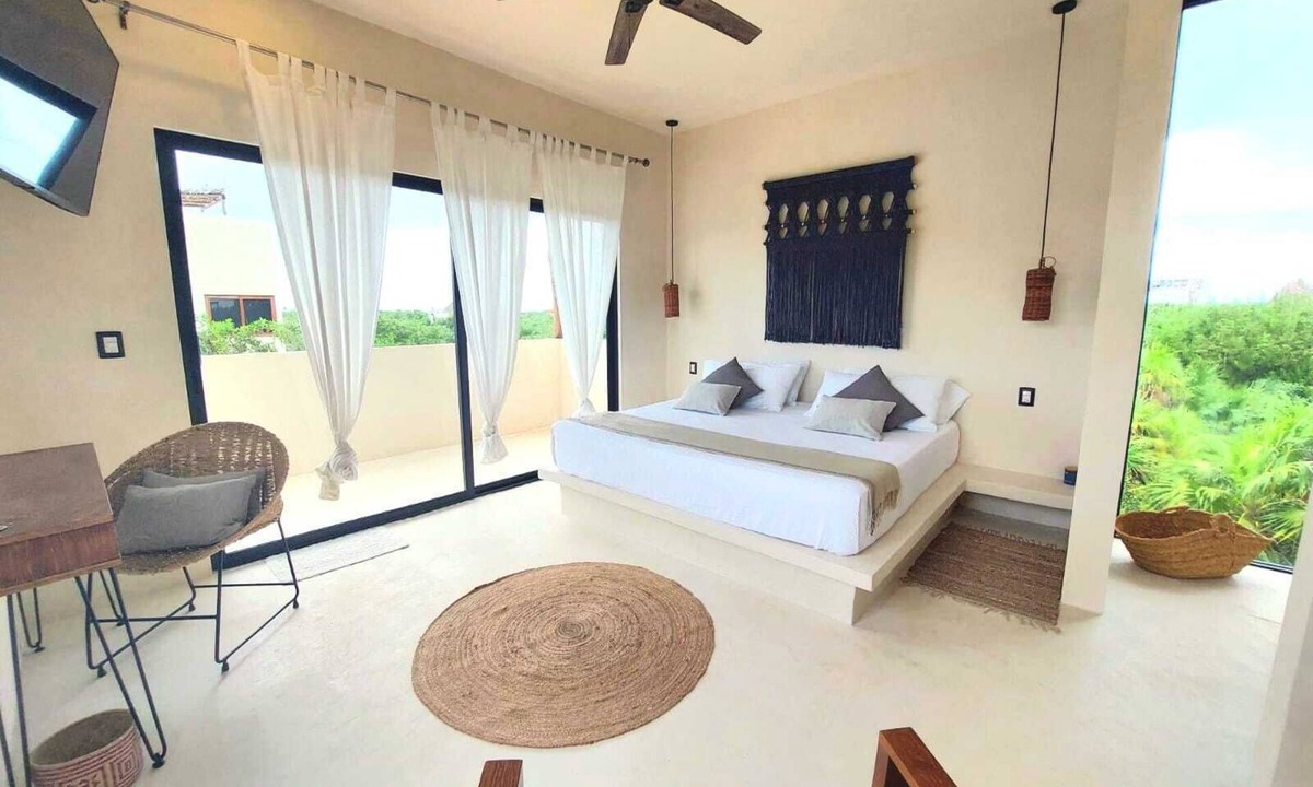 Isla Holbox Villa | Brand New Luxury Villa. 150 meters from the beach.
