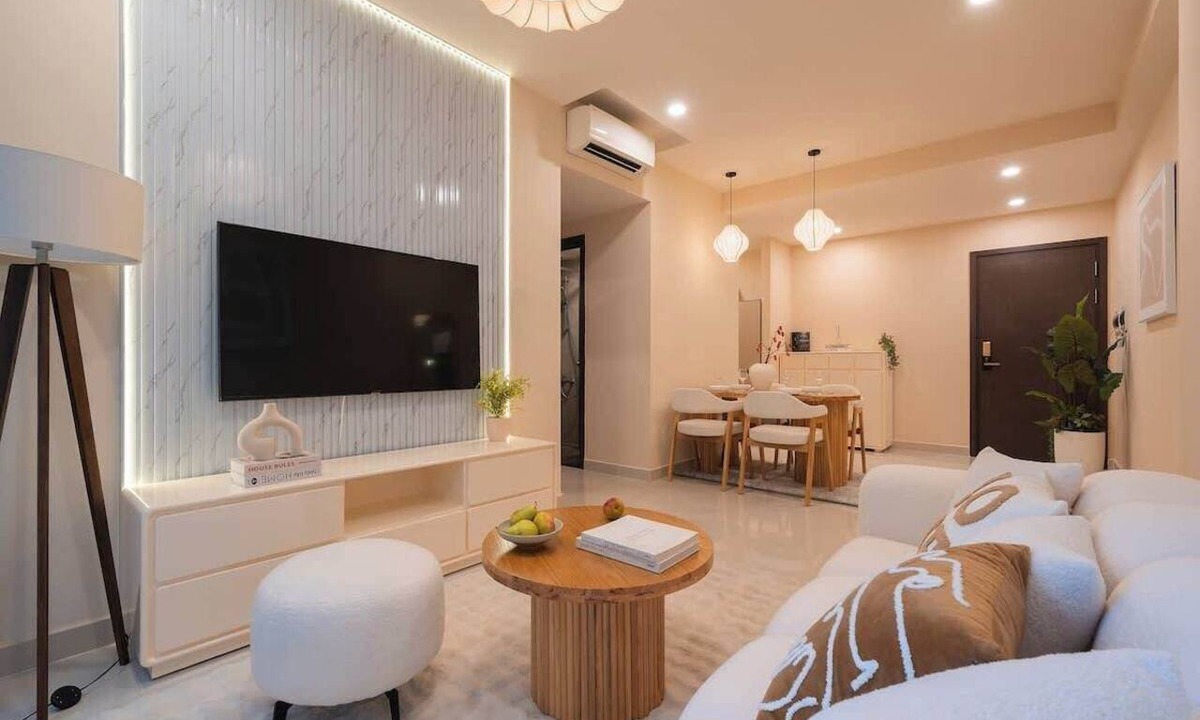 Bach Dang Riverside Apartment | Bright 2BR+2BA | D1 | Near BenThanh & Nguyen Hue
