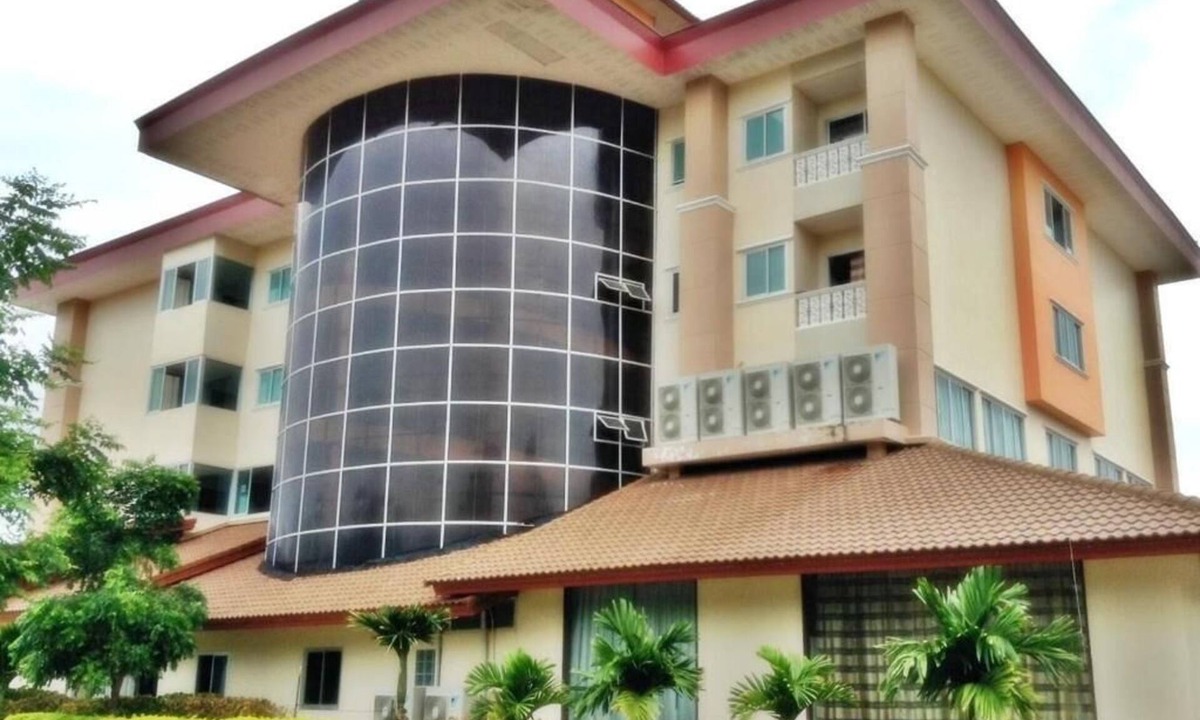 Chomphu Hotel | Butnamtong Hotel