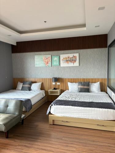 Phung Son Apartment | Căn hộ view biển - FLC Seatower