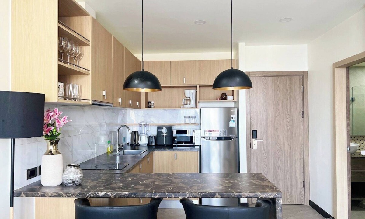Ban Saiyuan Apartment | Calypso Rawai: Sea View Apt, 600m to Beach #C4