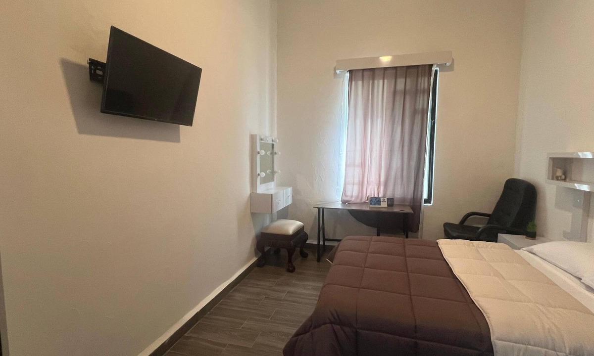 Monterrey Centro Apartment | CAS Visa 10 min a Pie. Acogedor Estudio a 30m de Alameda Monterrey ¡Metro cerca!
