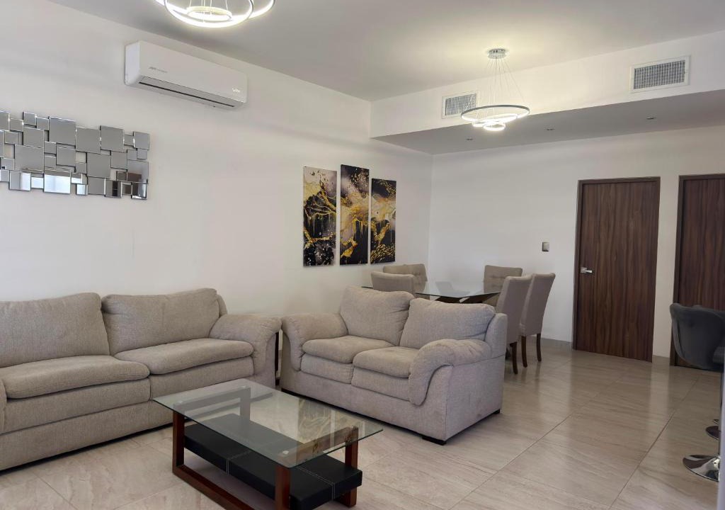 Torreon House | Casa Equipada en Fracc Privado Viñedos a 10 min Aeropuerto