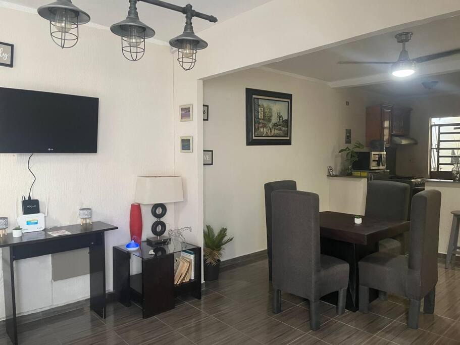 Villahermosa House | Casa Ofelia Rivera, estancias largas, 5 huéspedes