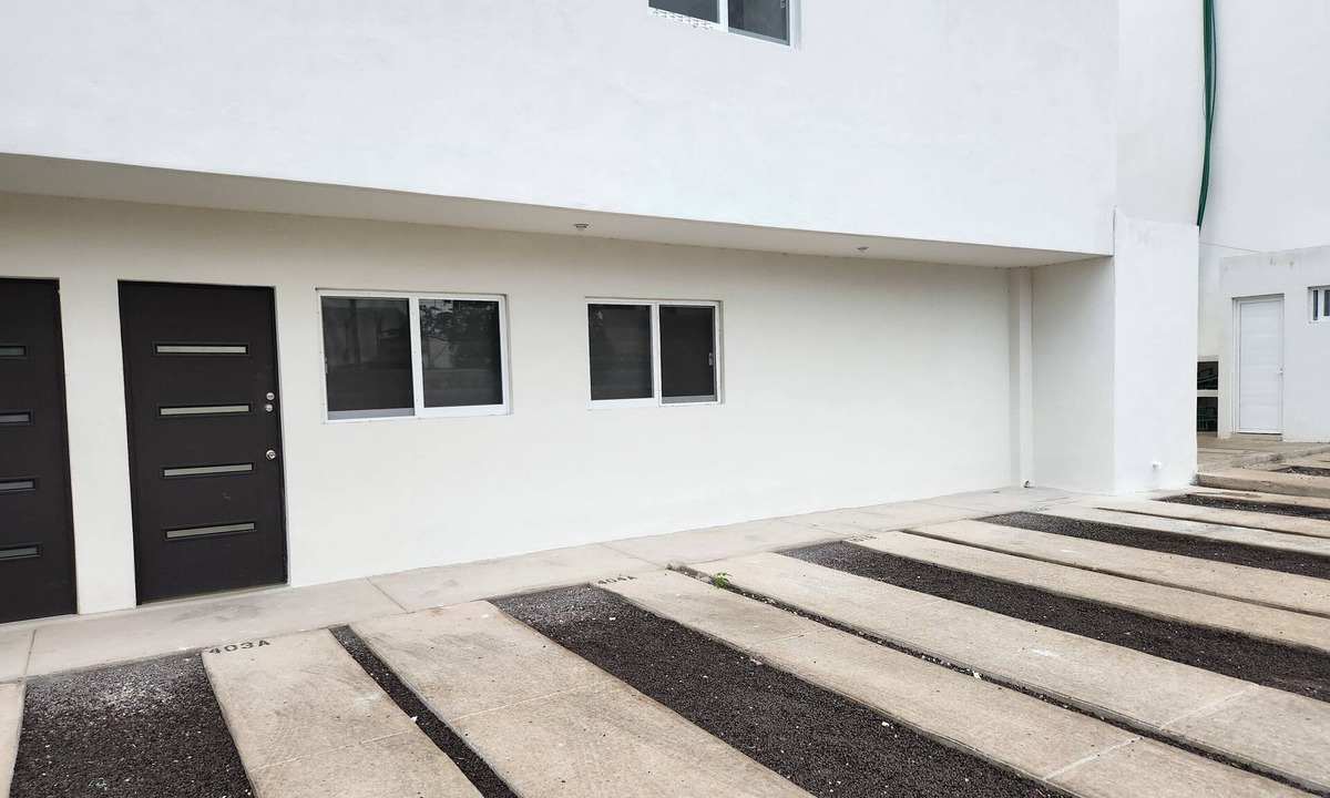 Durango Apartment | Central Apt, Ground Floor, 24h Secure Parking
