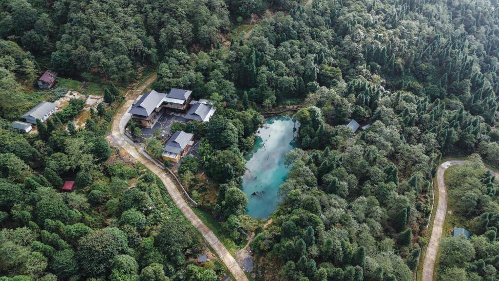 Hoang Su Phi Cabin | Chiêu Lầu Thi 2402m Lodge Hà Giang