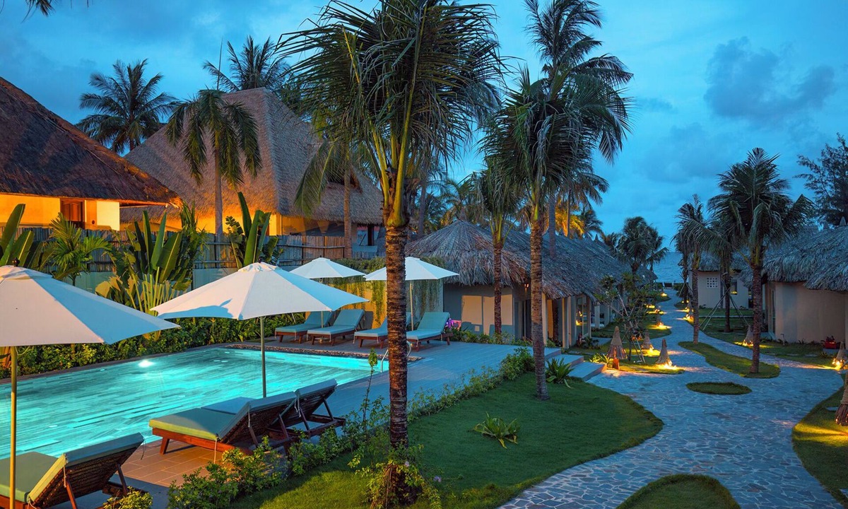 Central Mui Ne Beach Hotel | Coco Cottage Beachfront Resort