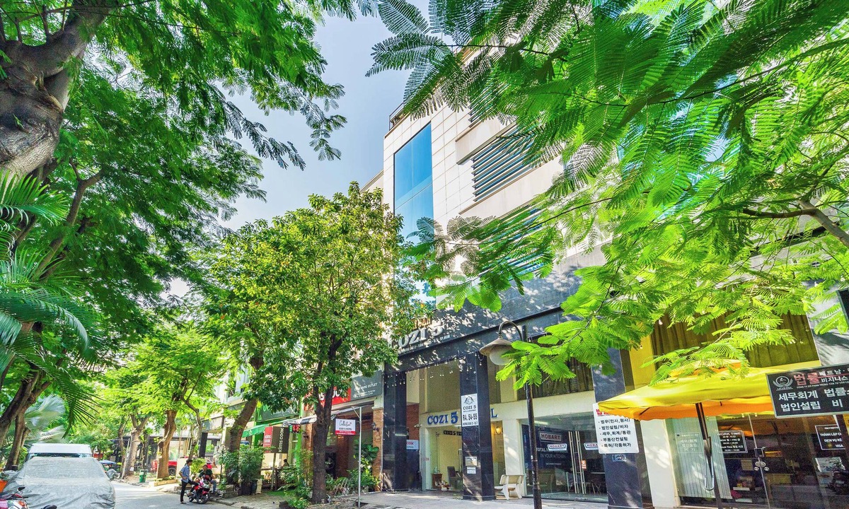 Phu My Hung Hotel | Collection O Cozy 5 Hotel - Near SECC