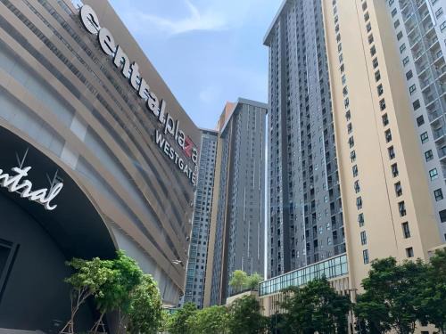Bang Rak Phatthana Apartment | Comfy Plum West Gate Condo 1 BR