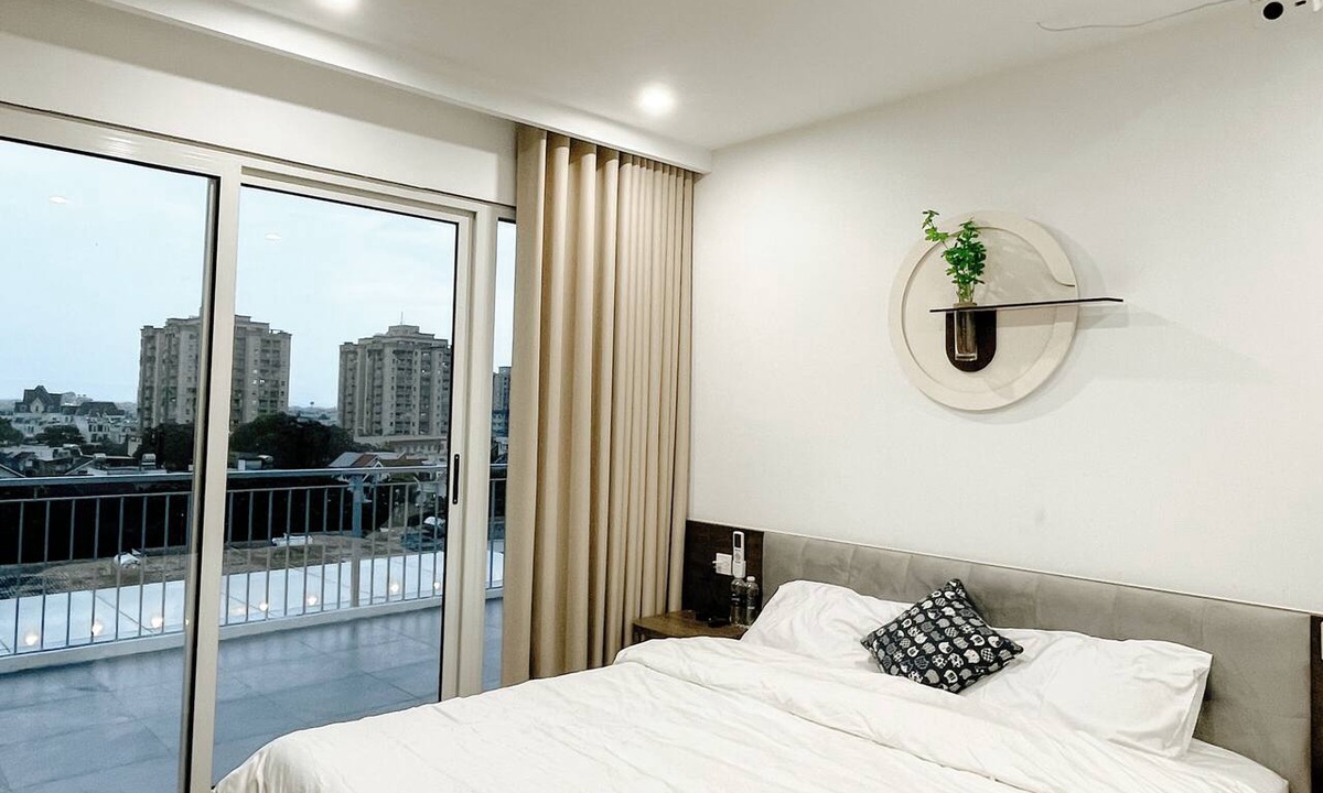 Hanoi Apartment | Compact Studio w/Projector & Sky View