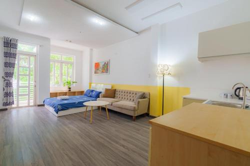 Phuong 1 Apartment | Cozy-4PrivateRooms-SGHomestay-Max10People-1 km to Bui Vien