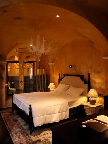 Van Mieu Hotel | DEMO Inn & Ine - Poetic Studio Stay by ATV