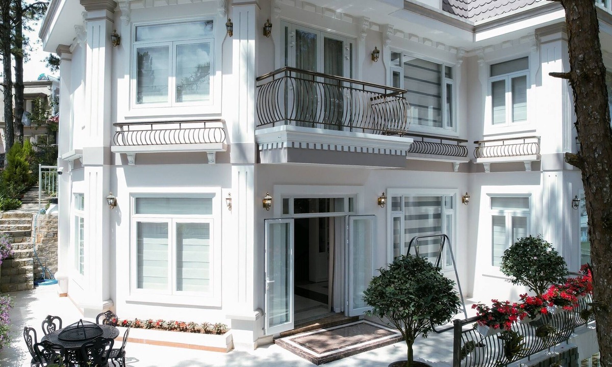 Da Lat Villa | Downtown 5 Bedroom Villa with Luxury Interior - 10 min to downtown