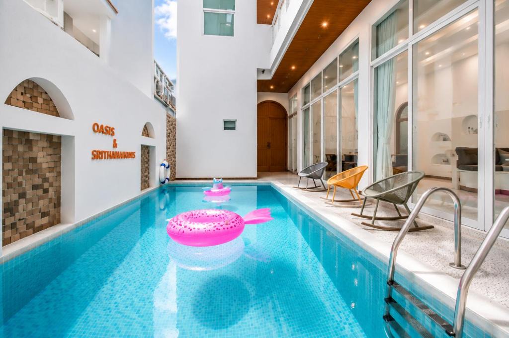 Central Pattaya Villa | Downtown Oasis Pool Villa B