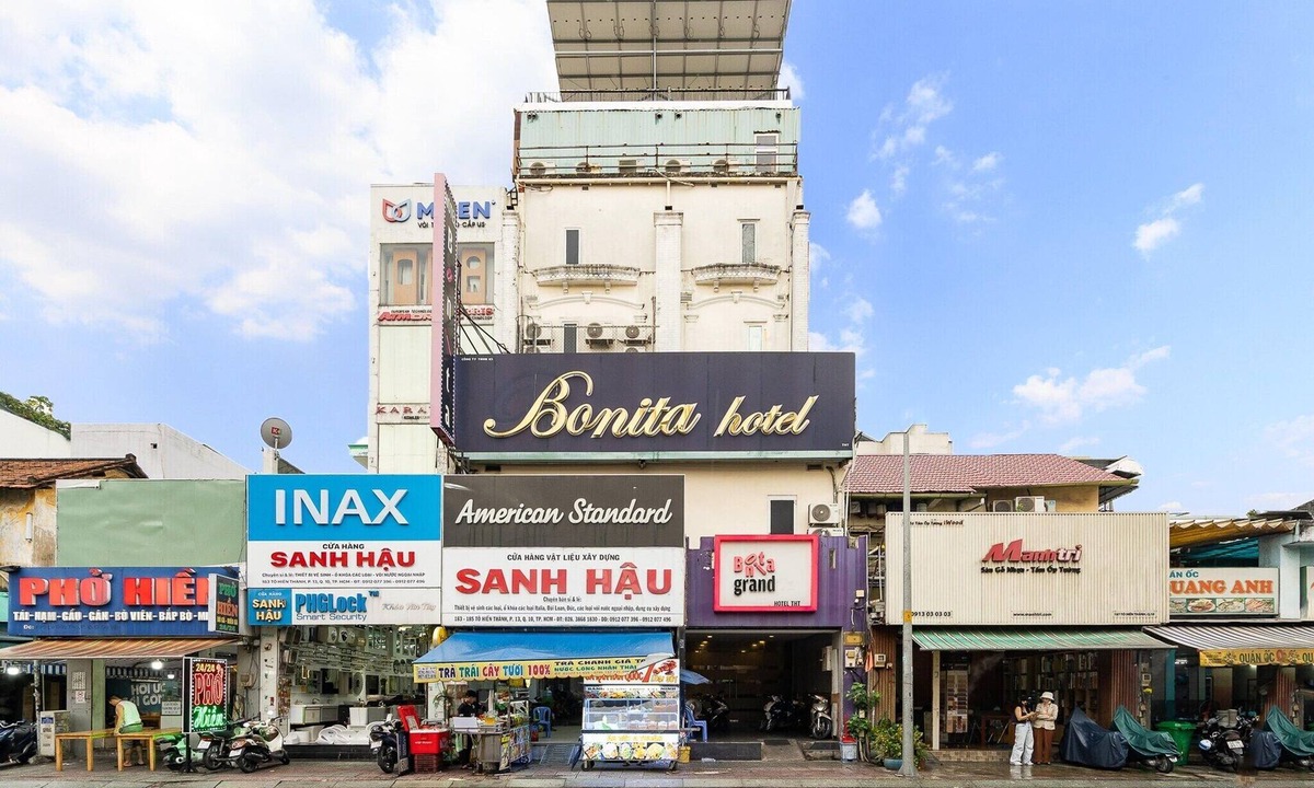District 10 House | Elegant Suite Double Haven | Bonita Grand Stay