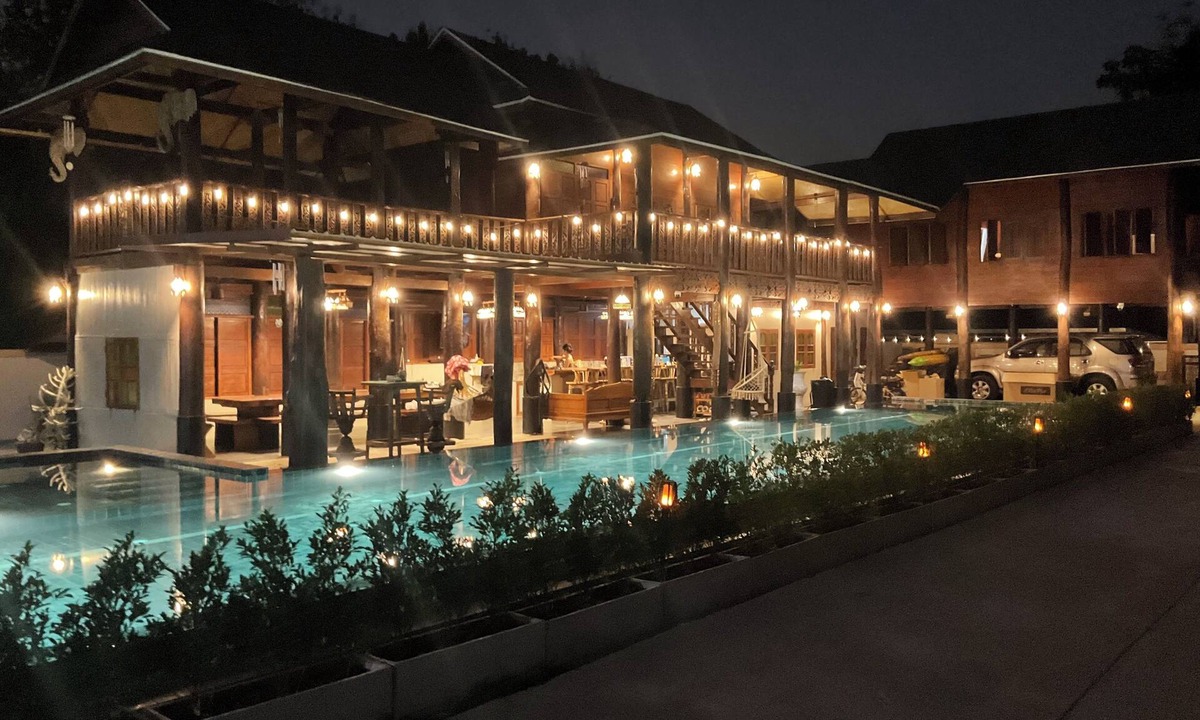 San Pa Thong House | Elephant House and Bungalows