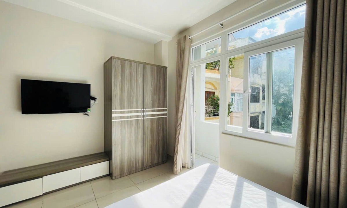 Phuong 6 Apartment | Emerald Apartments Truong Dinh - Central Saigon Serviced Stay