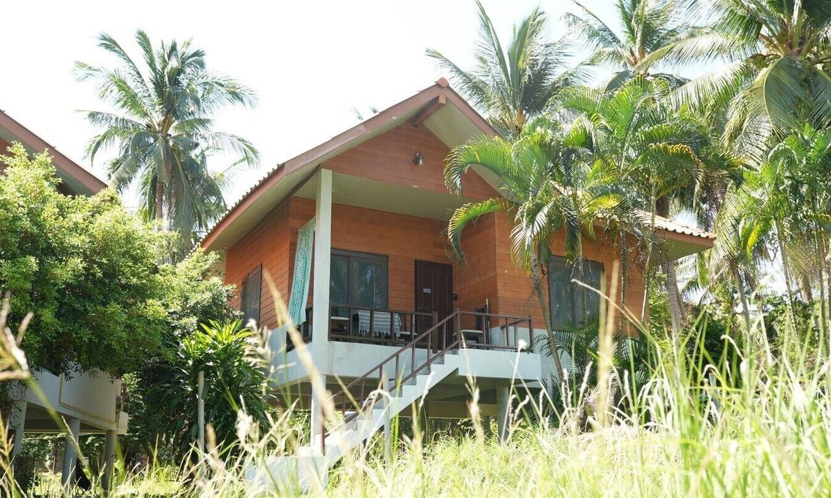 Thong Sala House | Fikret 300m to Beach | Quiet Forest | Fast WiFi