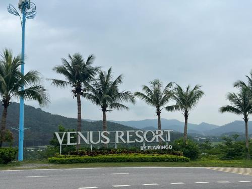 Phuc Yen Villa | FLAMINGOS VENUS REORT -Xanh Villa - 4 phòng ngủ- Bể bơi riêng-Free vé cổng