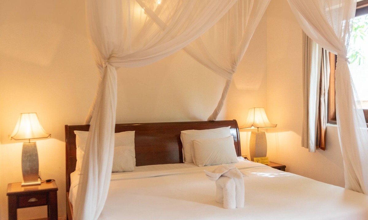 Suoi Nuoc Beach Resort | Full Moon Village
