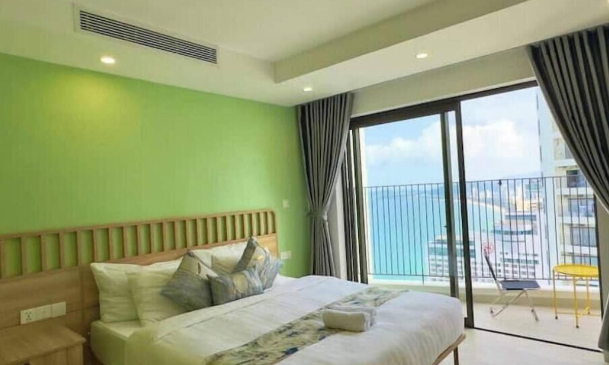 Tran Phu Beach Apartment | GOLD COAST 4 Bedrooms Ocean View