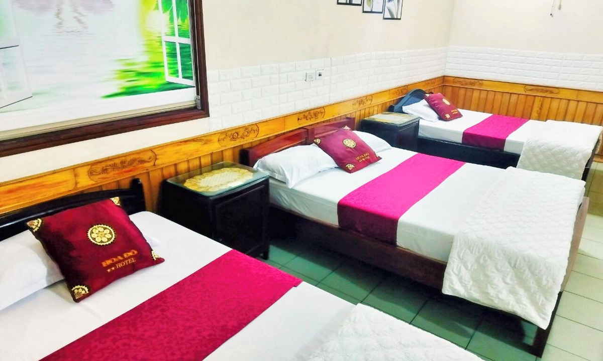 Nghi Xuan Hotel | GRAD Hoa Do Hotel